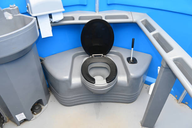 Best Wedding porta potty rental  in Canton, IL