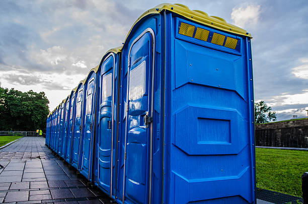 Best Construction site porta potty rental  in Canton, IL